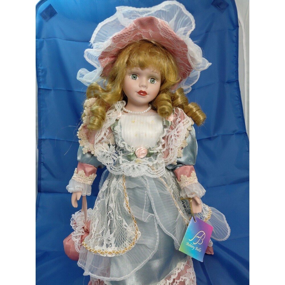 Vintage Ashley Belle Porcelain Doll Dark Blonde Hair Green Eyes Blue & Floral